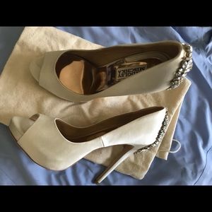 Badgley Mischka bridal shoes